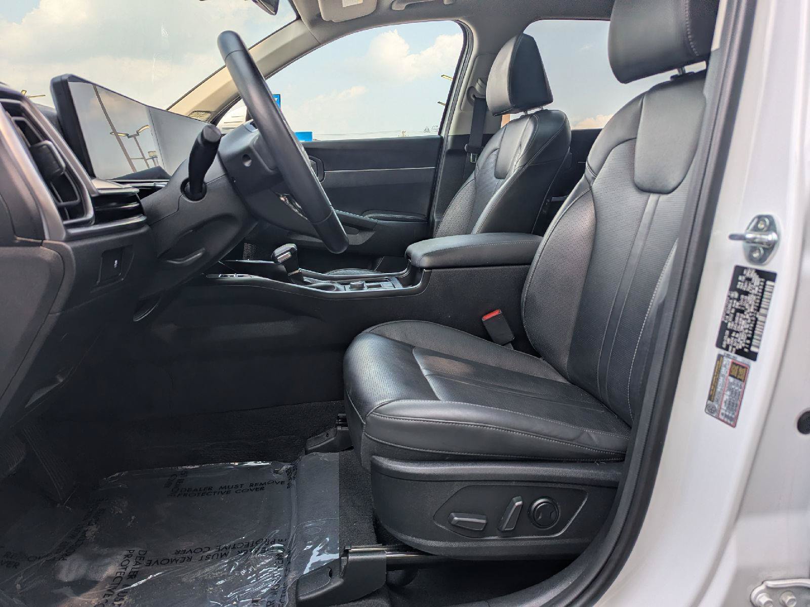 Used 2025 Kia Sorento S w/ Panoramic Sunroof Package AWD/4WD image 25