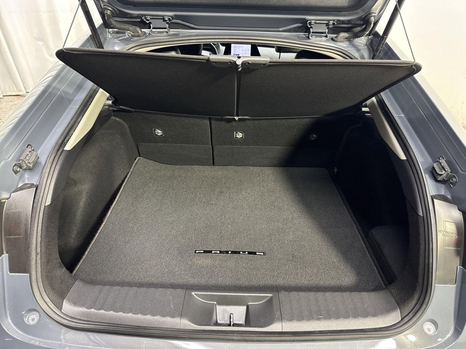 Used 2024 Toyota Prius XLE image 29