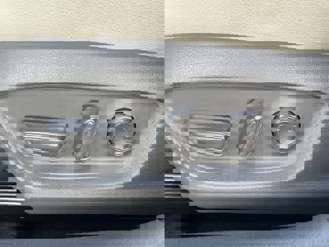 Used 2018 Toyota Camry SE w/ Moonroof Package image 15