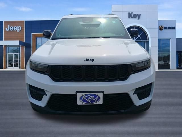 Certified 2023 Jeep Grand Cherokee Altitude AWD/4WD image 10