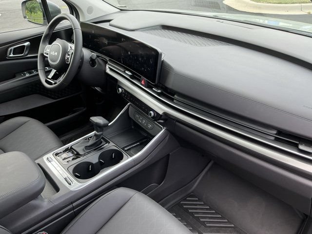 Used 2026 Kia Carnival SX w/ SX Dark Edition Package FWD image 20