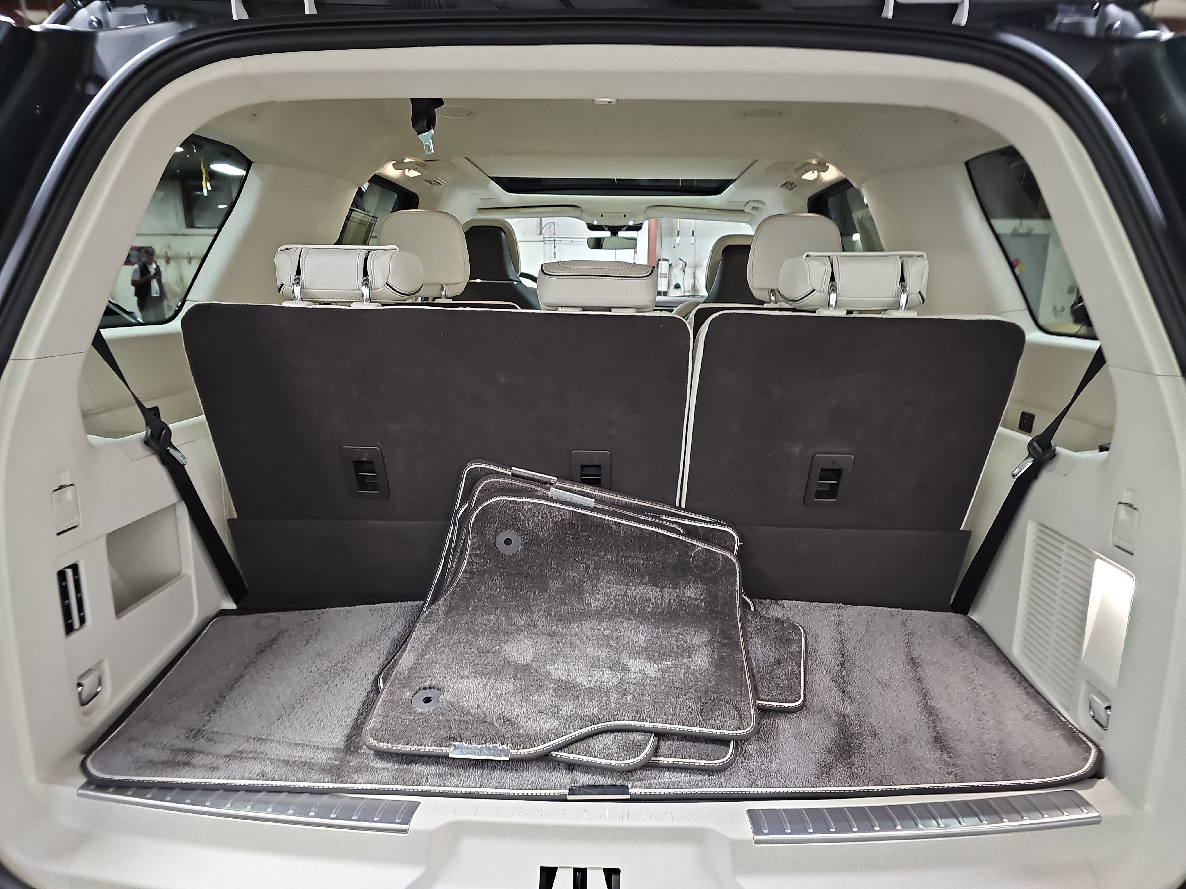 Used 2024 Lincoln Navigator Black Label AWD/4WD image 14
