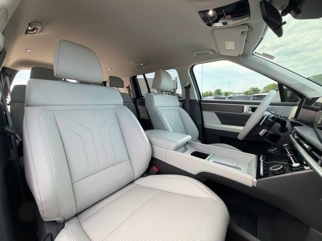Certified 2024 Hyundai Santa Fe SEL FWD image 18