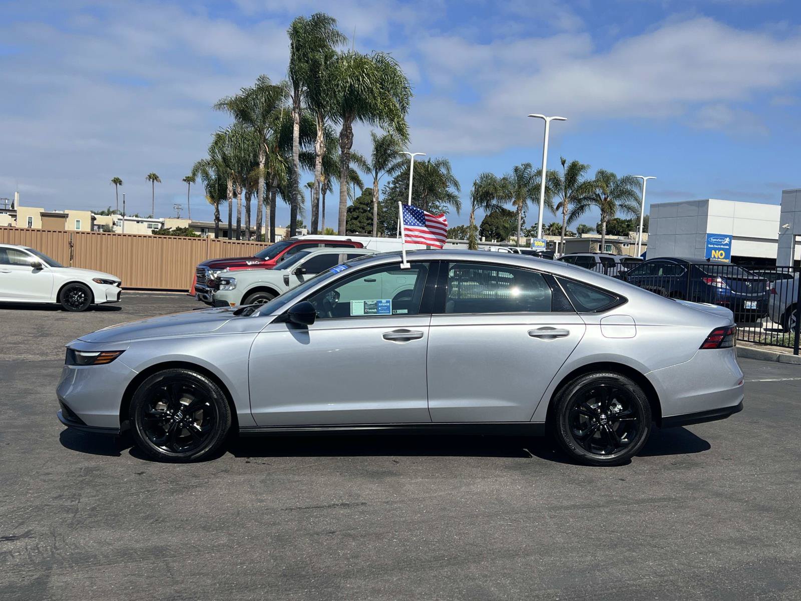 Certified 2025 Honda Accord SE image 2