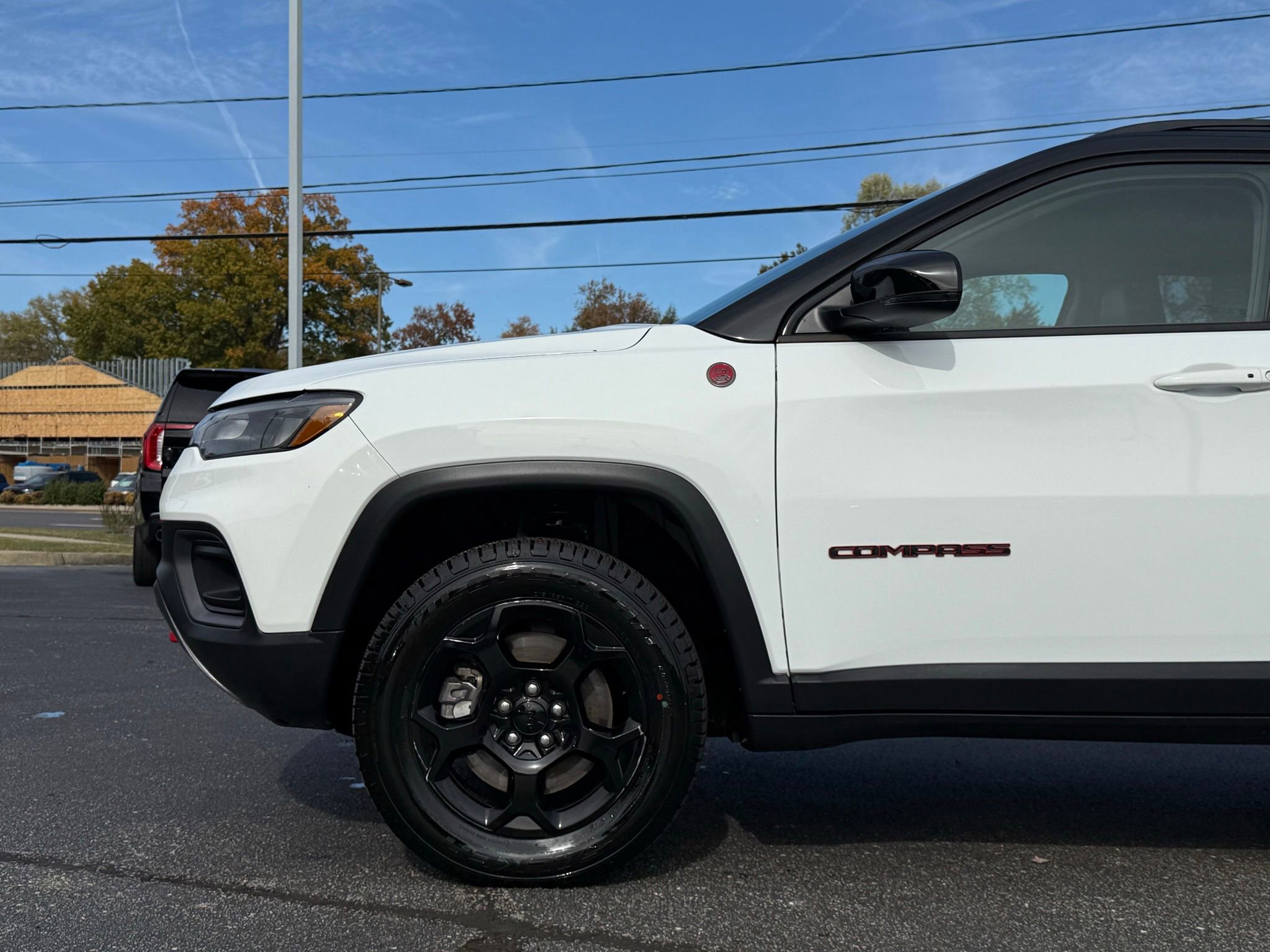 Used 2023 Jeep Compass Trailhawk w/ Trailhawk Convenience Group image 8