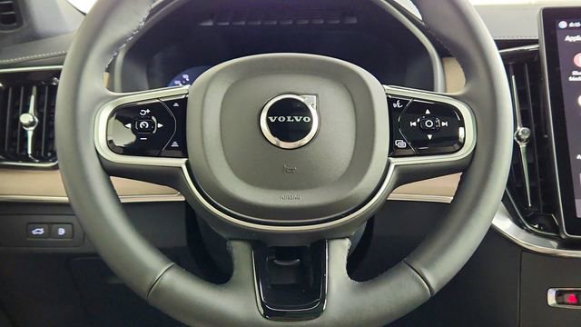 New 2026 Volvo XC90 T8 Plus w/ Protection Package Premier AWD/4WD image 25