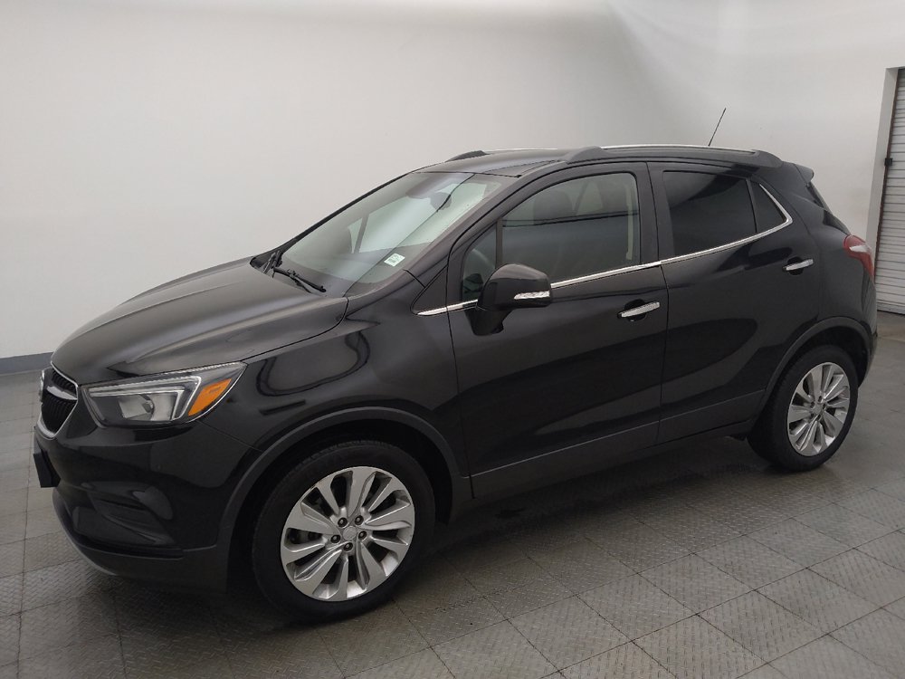 Used 2018 Buick Encore Preferred FWD image 2