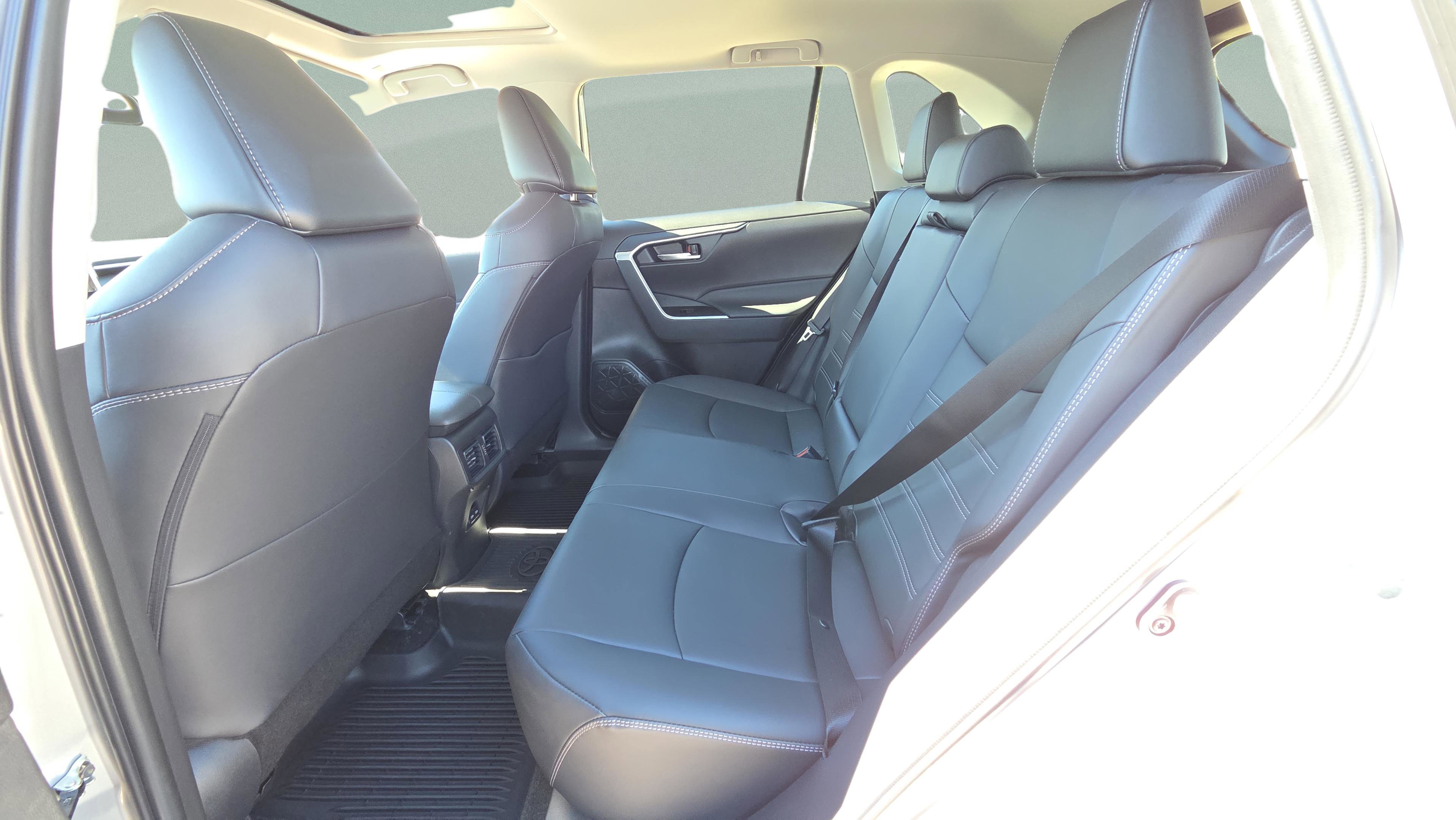 Certified 2025 Toyota RAV4 XLE Premium image 14