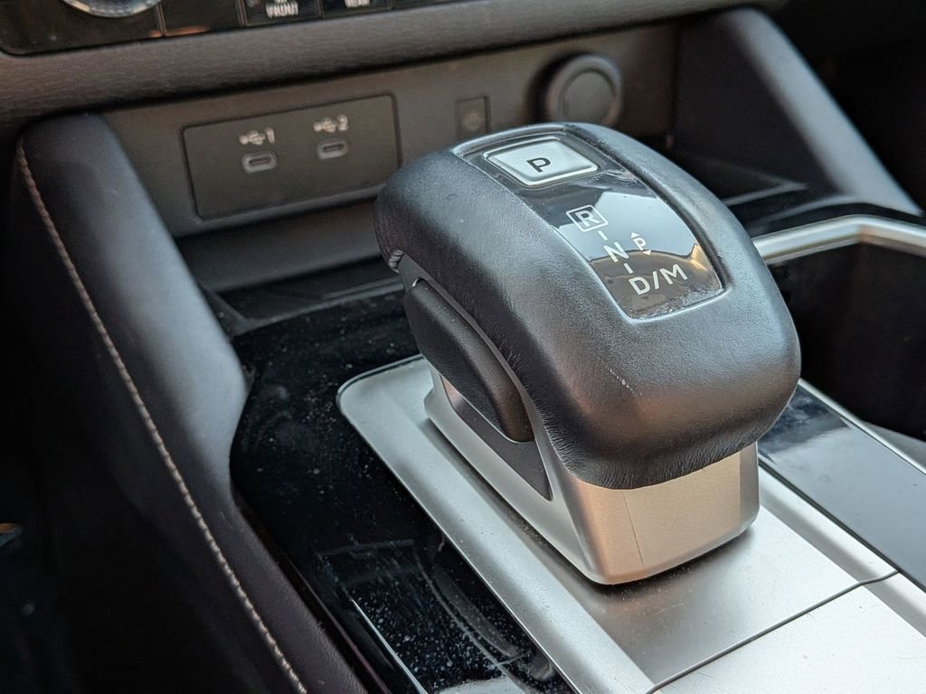 Used 2025 Mitsubishi Outlander SE image 20