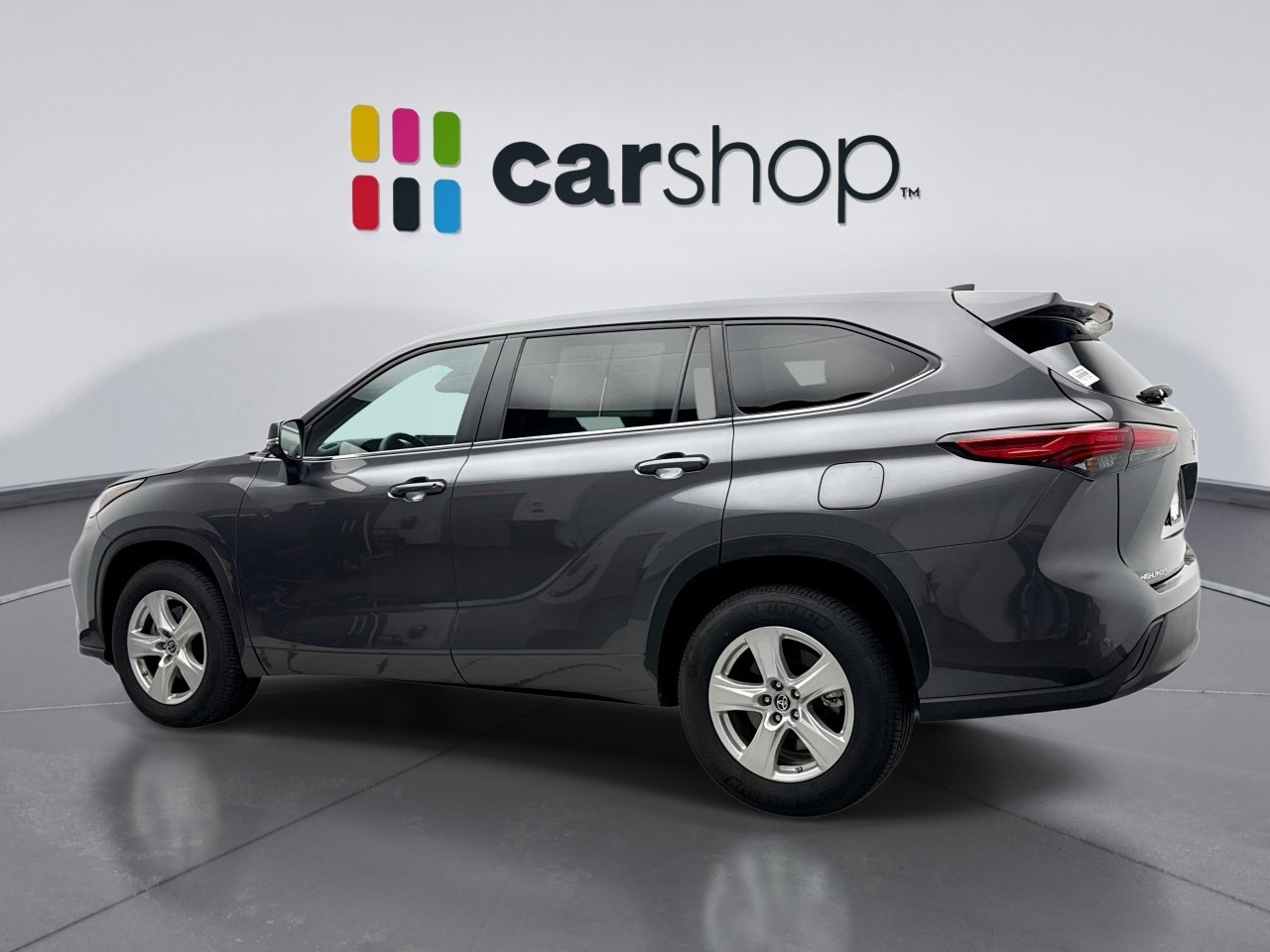 Used 2023 Toyota Highlander L image 3