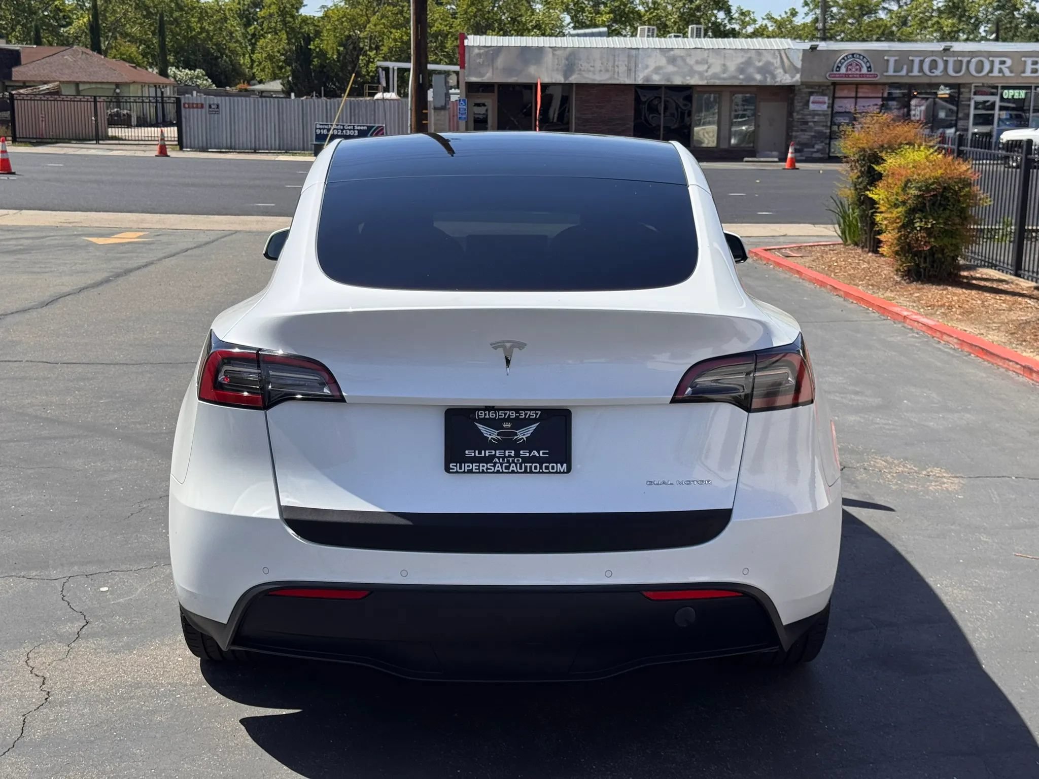 Used 2021 Tesla Model Y Long Range AWD/4WD image 5