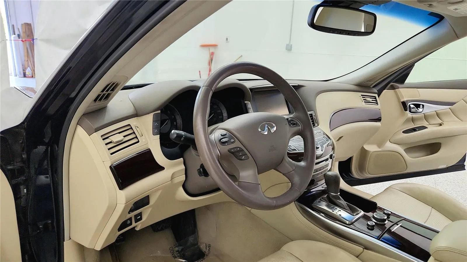 Used 2016 INFINITI Q70 L 3.7 AWD/4WD image 22