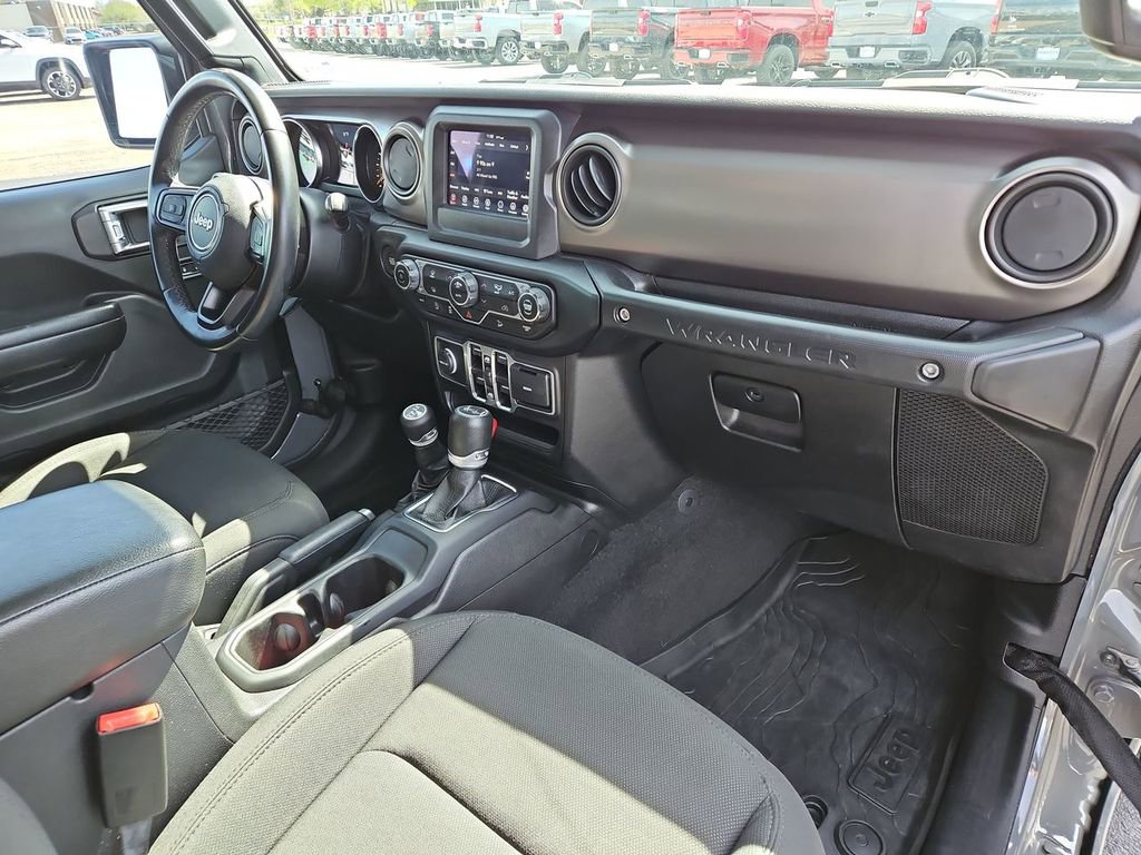 Used 2020 Jeep Wrangler Unlimited Sport image 34