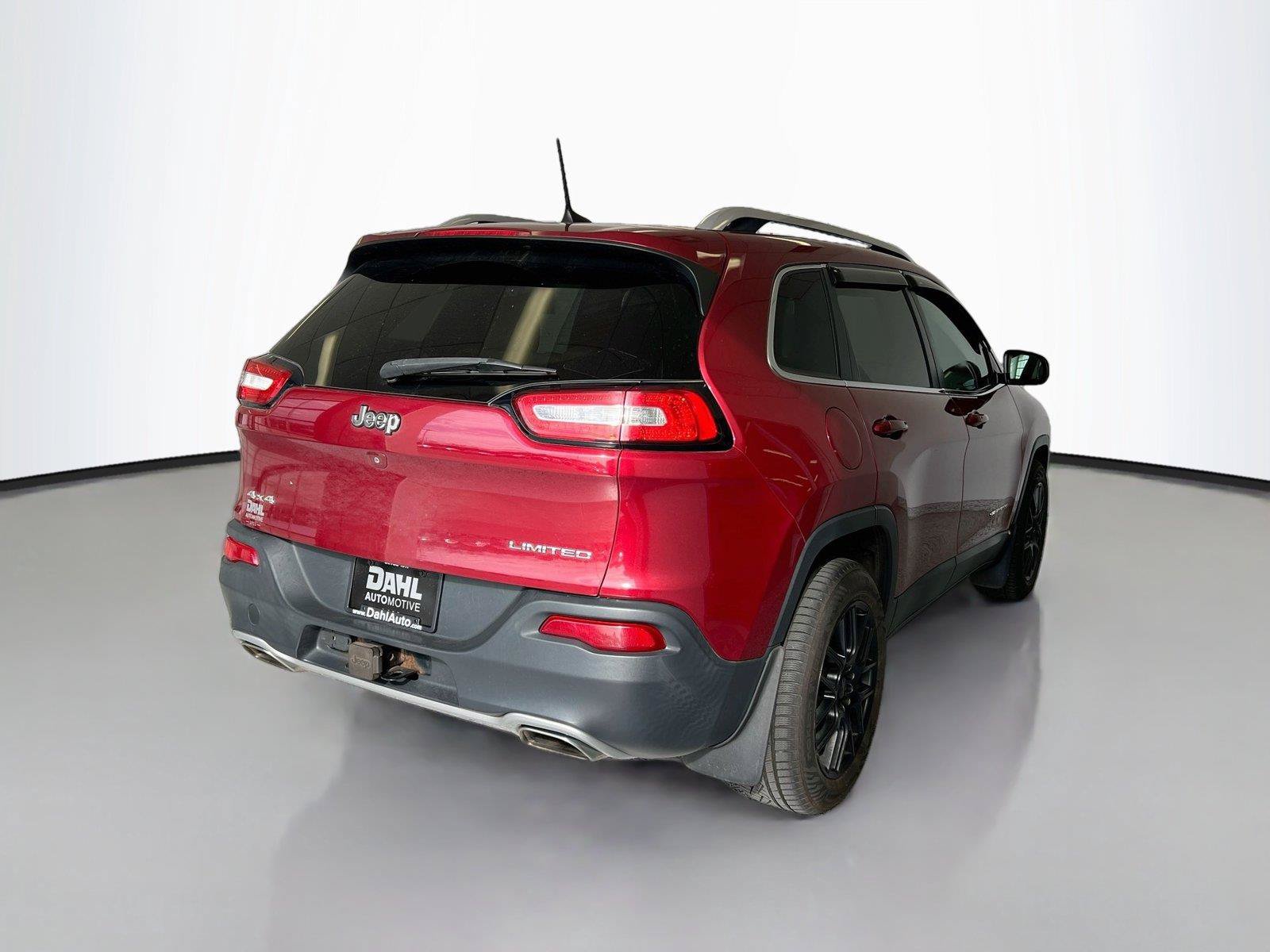 Used 2016 Jeep Cherokee Limited w/ Trailer Tow Group AWD/4WD image 13