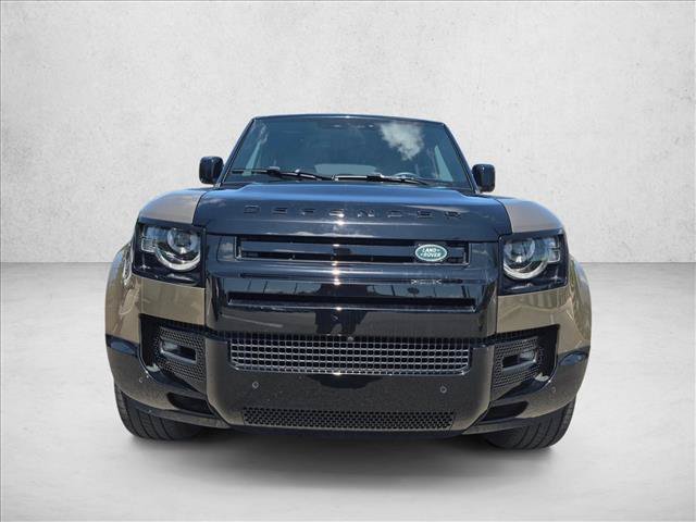 Used 2024 Land Rover Defender 110 X AWD/4WD image 2