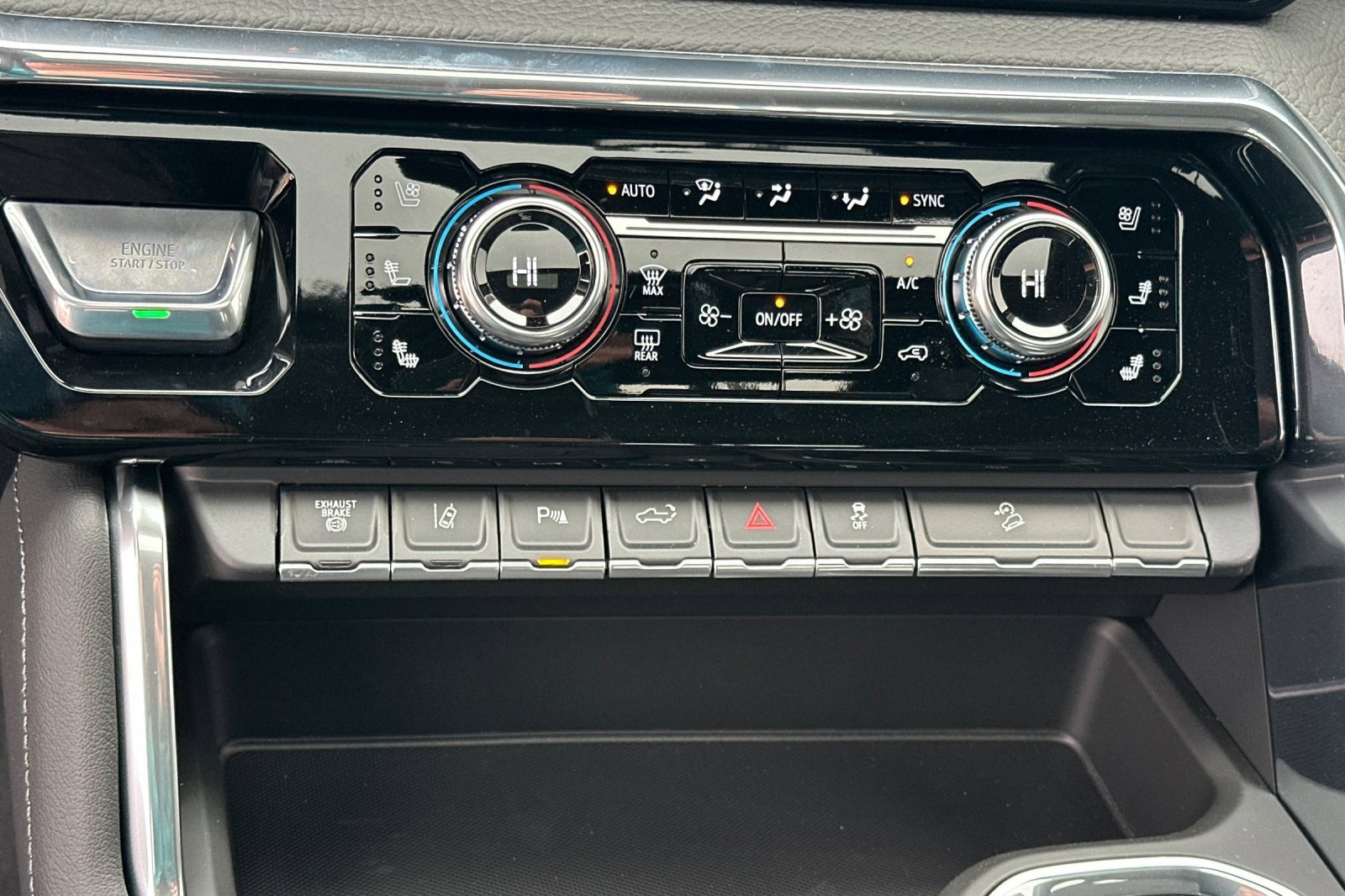 New 2026 GMC Sierra 2500 Denali w/ Denali Reserve Package image 23