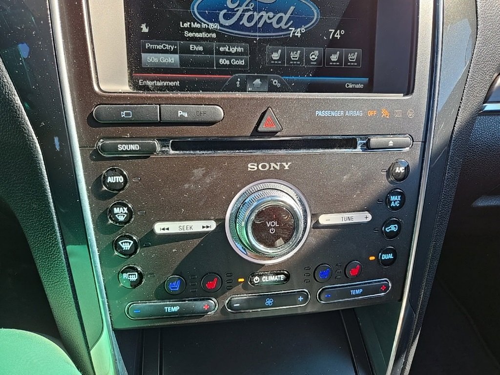 Used 2016 Ford Explorer Limited image 19
