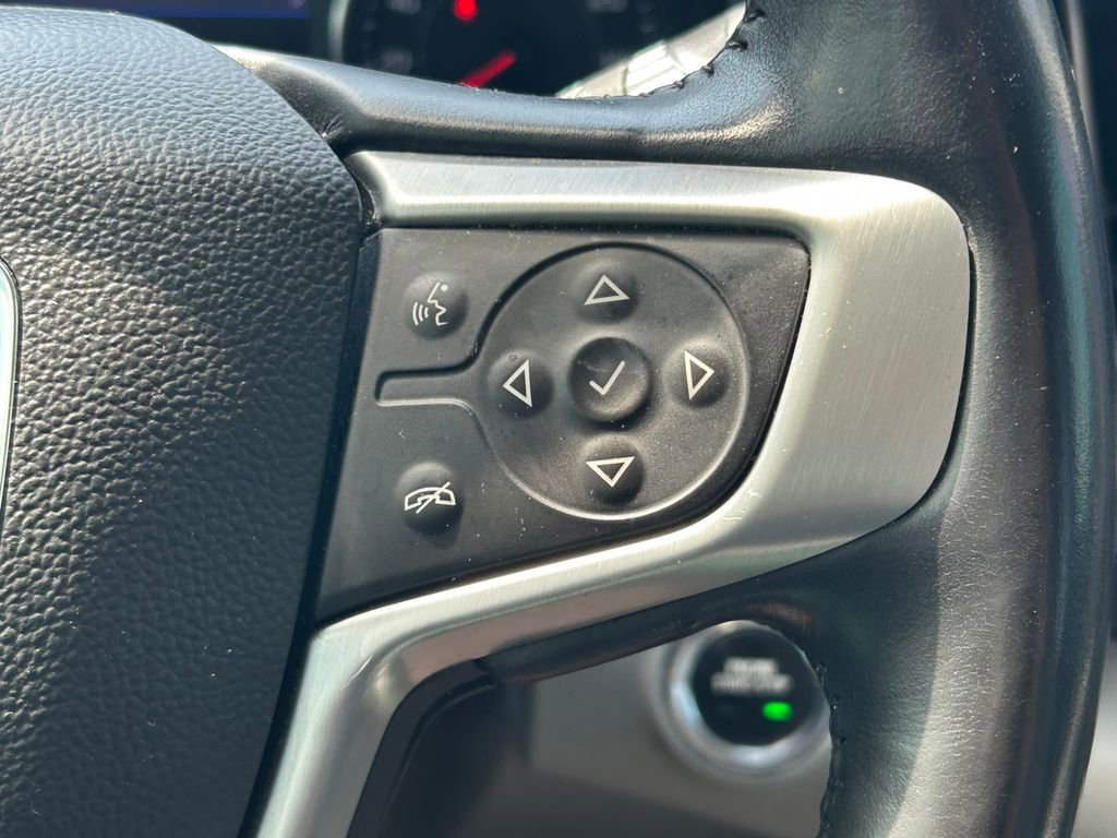 Used 2022 GMC Terrain SLT image 41