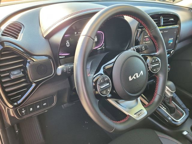 Used 2025 Kia Soul GT-Line image 24
