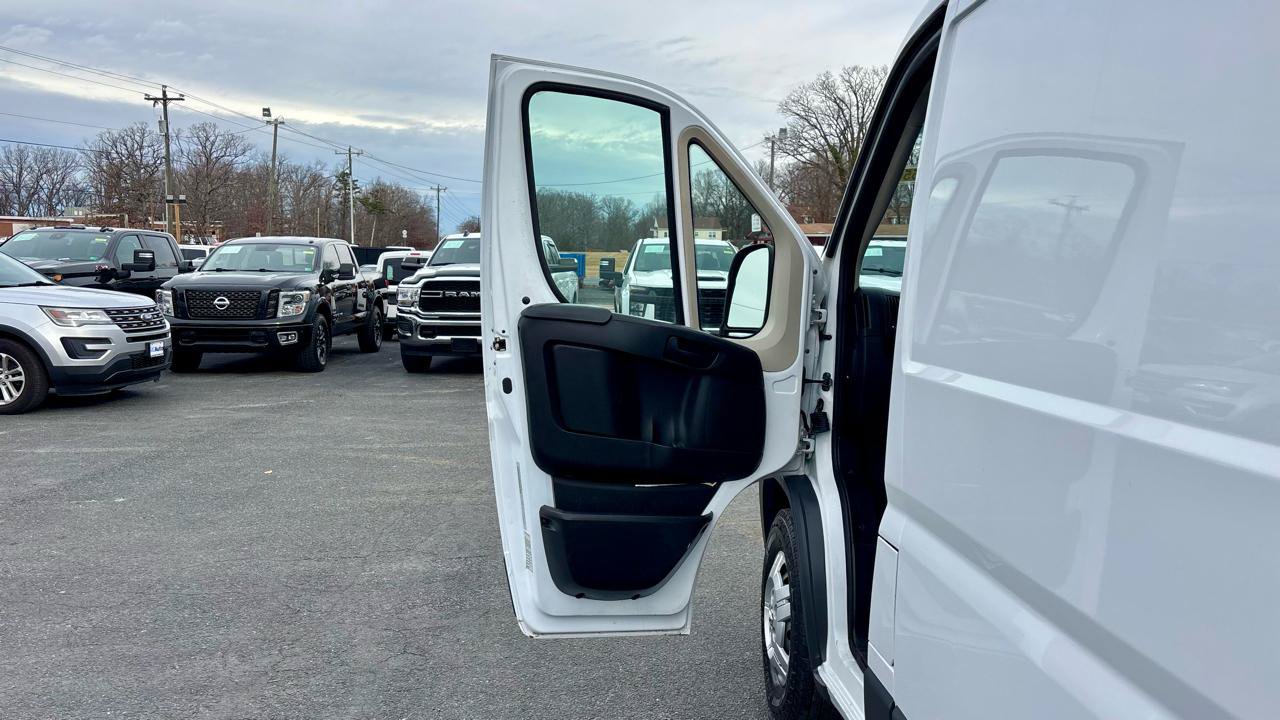 Used 2017 RAM ProMaster 1500 w/ Premium Appearance Group FWD image 14