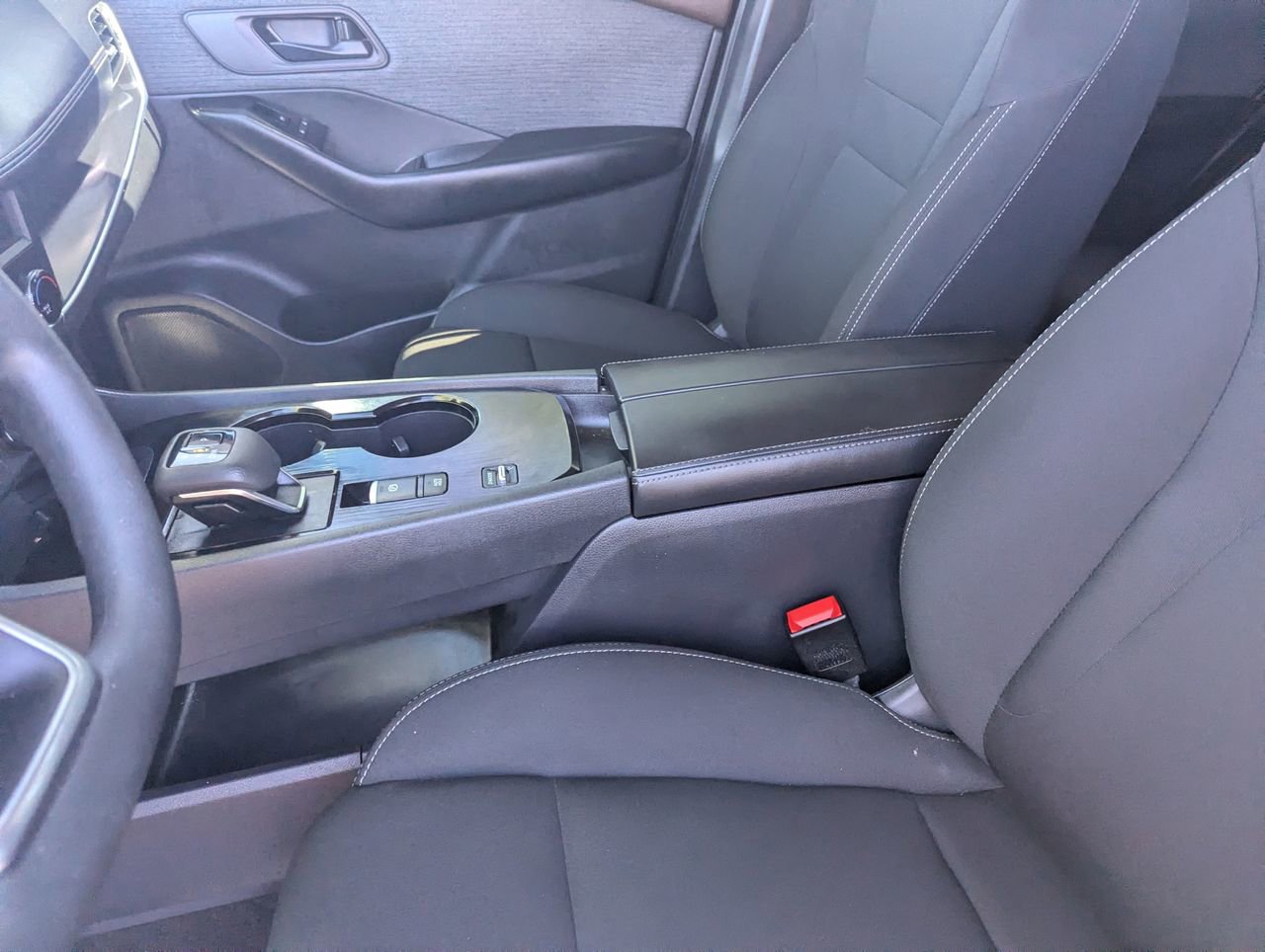 Certified 2023 Nissan Rogue S image 19