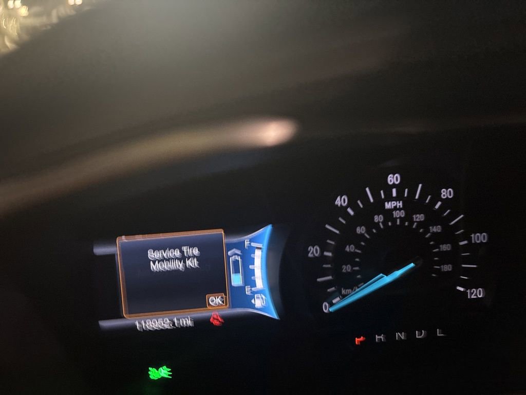 Used 2016 Ford Fusion Energi Titanium image 10