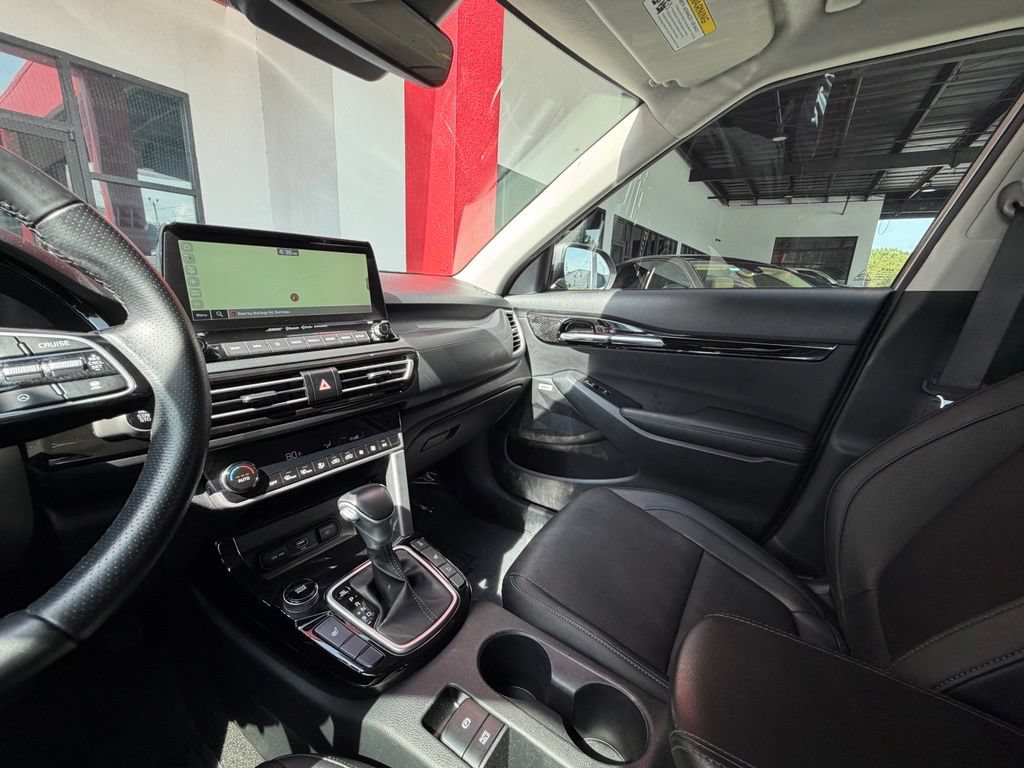 Used 2022 Kia Seltos SX AWD/4WD image 31