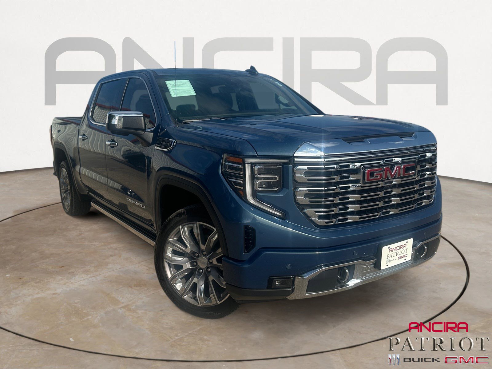 Used 2024 GMC Sierra 1500 Denali w/ Denali Reserve Package AWD/4WD image 1