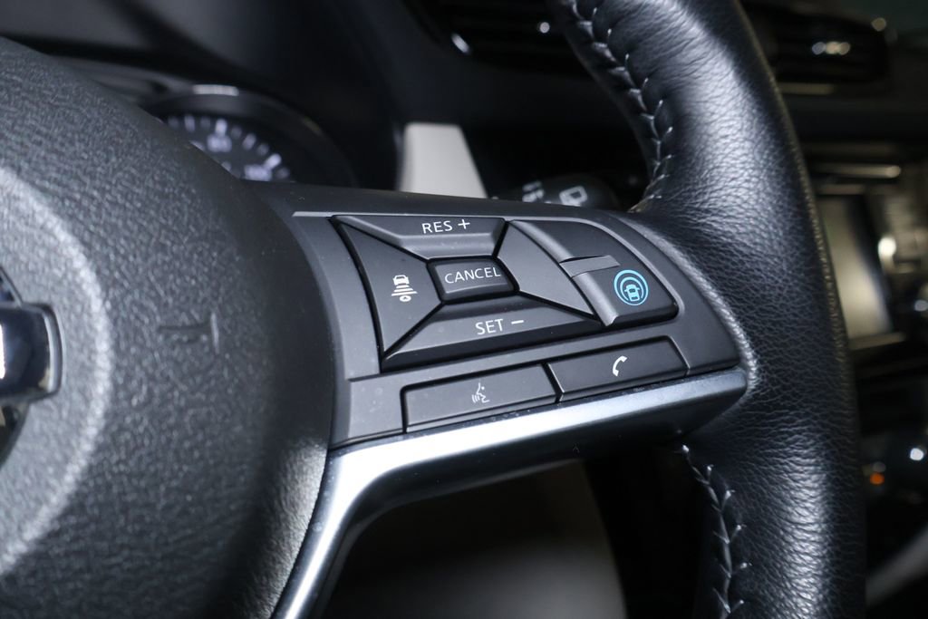 Used 2022 Nissan Rogue Sport SL w/ Premium Package image 23