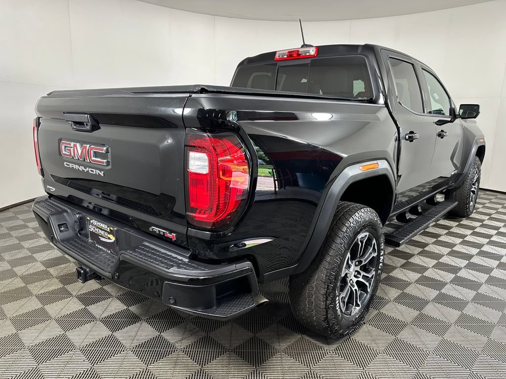 Used 2024 GMC Canyon AT4 w/ Technology Package AWD/4WD image 5