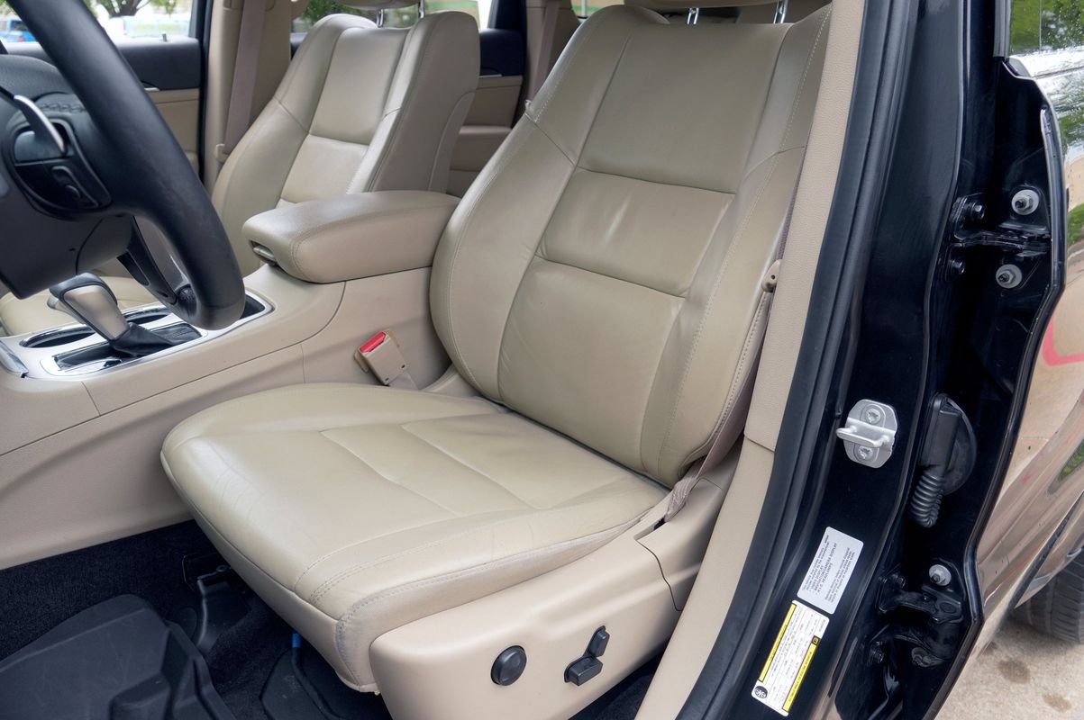 Used 2017 Jeep Grand Cherokee Limited RWD image 6