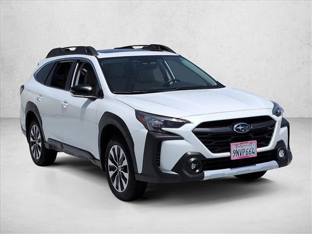 Used 2025 Subaru Outback Limited w/ Tech Package 3 AWD/4WD image 3