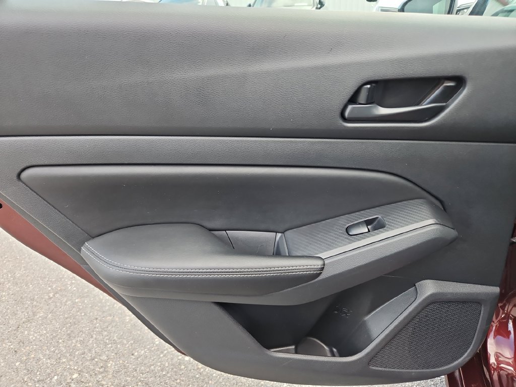 Used 2025 Nissan Altima 2.5 SV FWD image 27