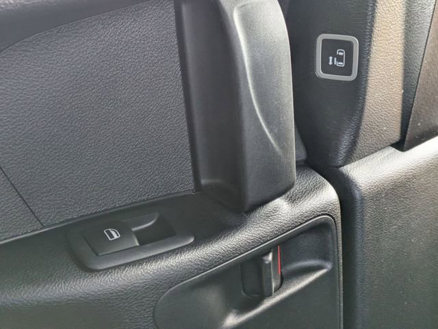 Used 2021 Chrysler Pacifica Touring w/ S Appearance Package image 28