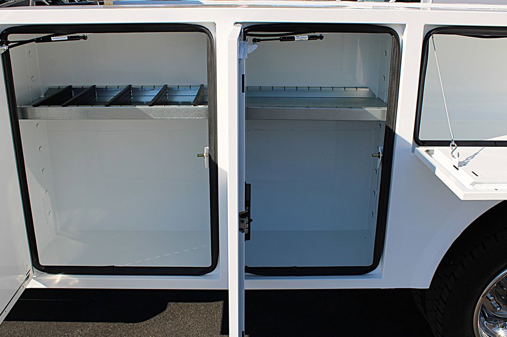 Used 2024 Ford F550 4x4 Regular Cab Super Duty image 7