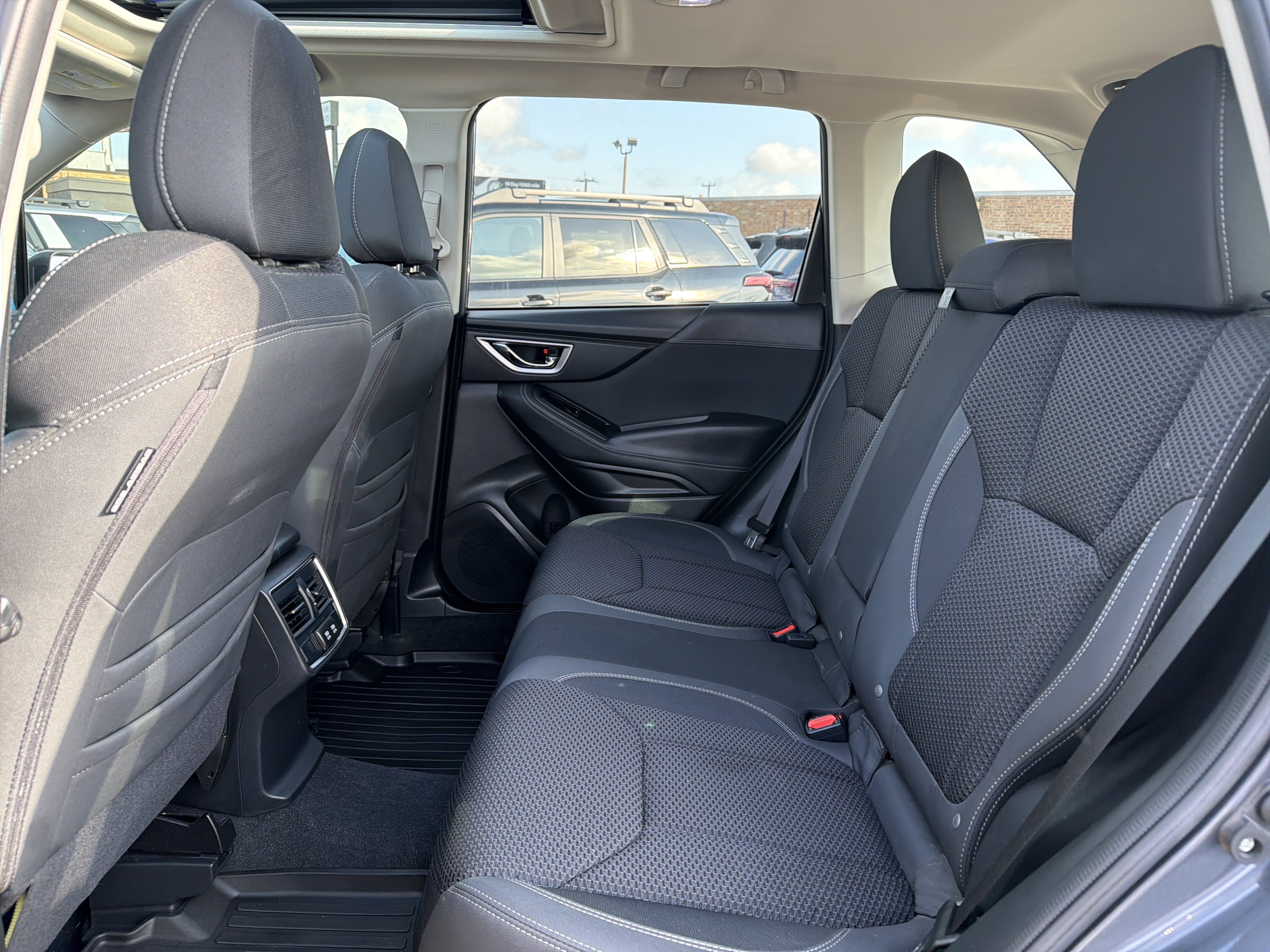 Used 2024 Subaru Forester Premium AWD/4WD image 28