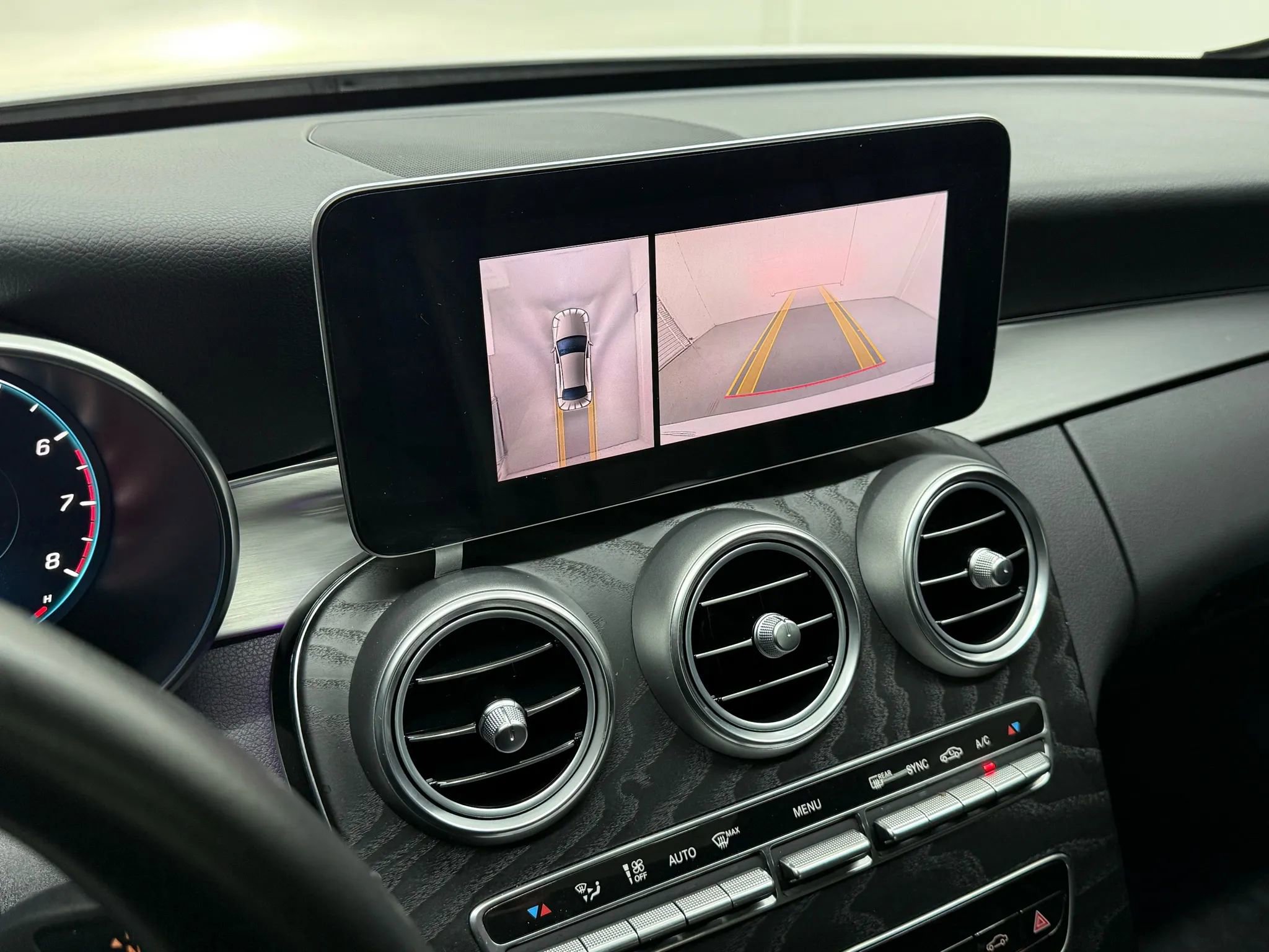 Used 2021 Mercedes-Benz C 300 Sedan image 23