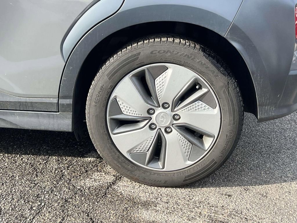 Used 2019 Hyundai Kona Limited w/ Cargo Package image 10