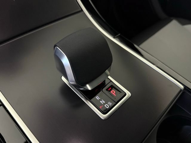 New 2026 Land Rover Range Rover Velar Belgravia AWD/4WD image 24