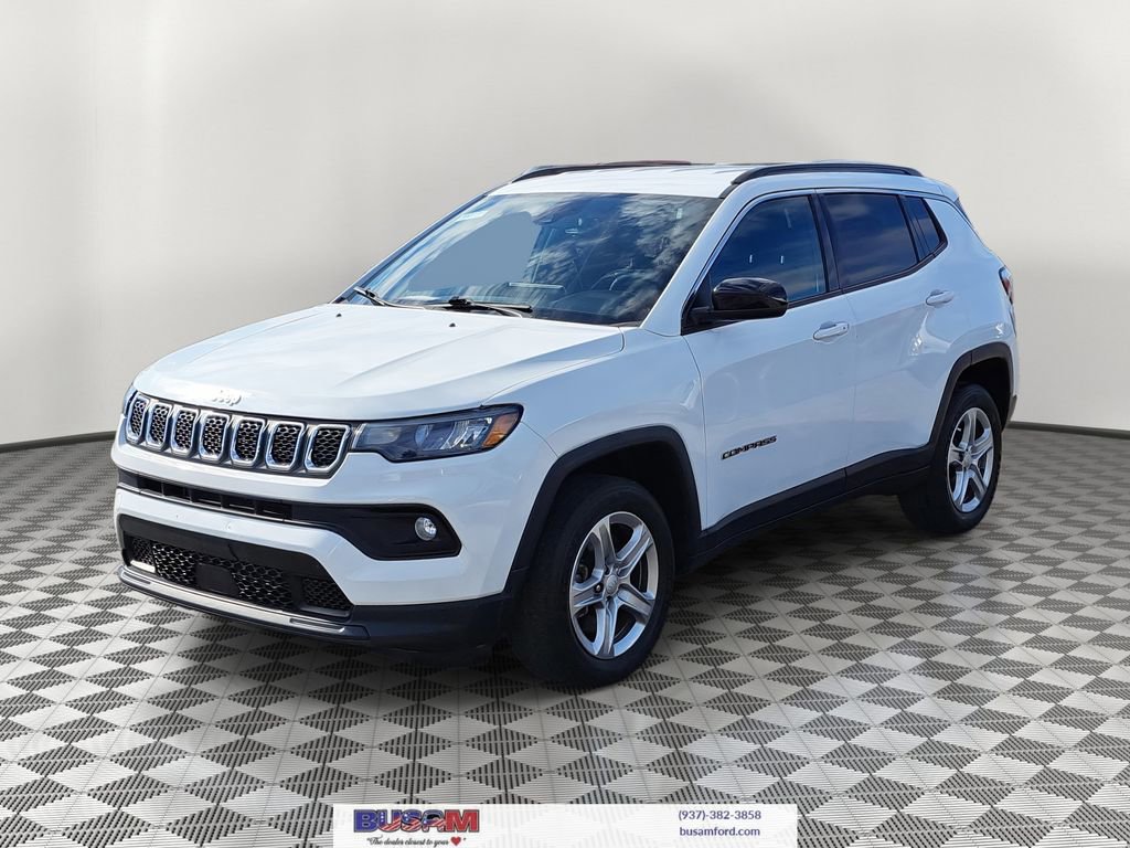 Used 2023 Jeep Compass Latitude video 2