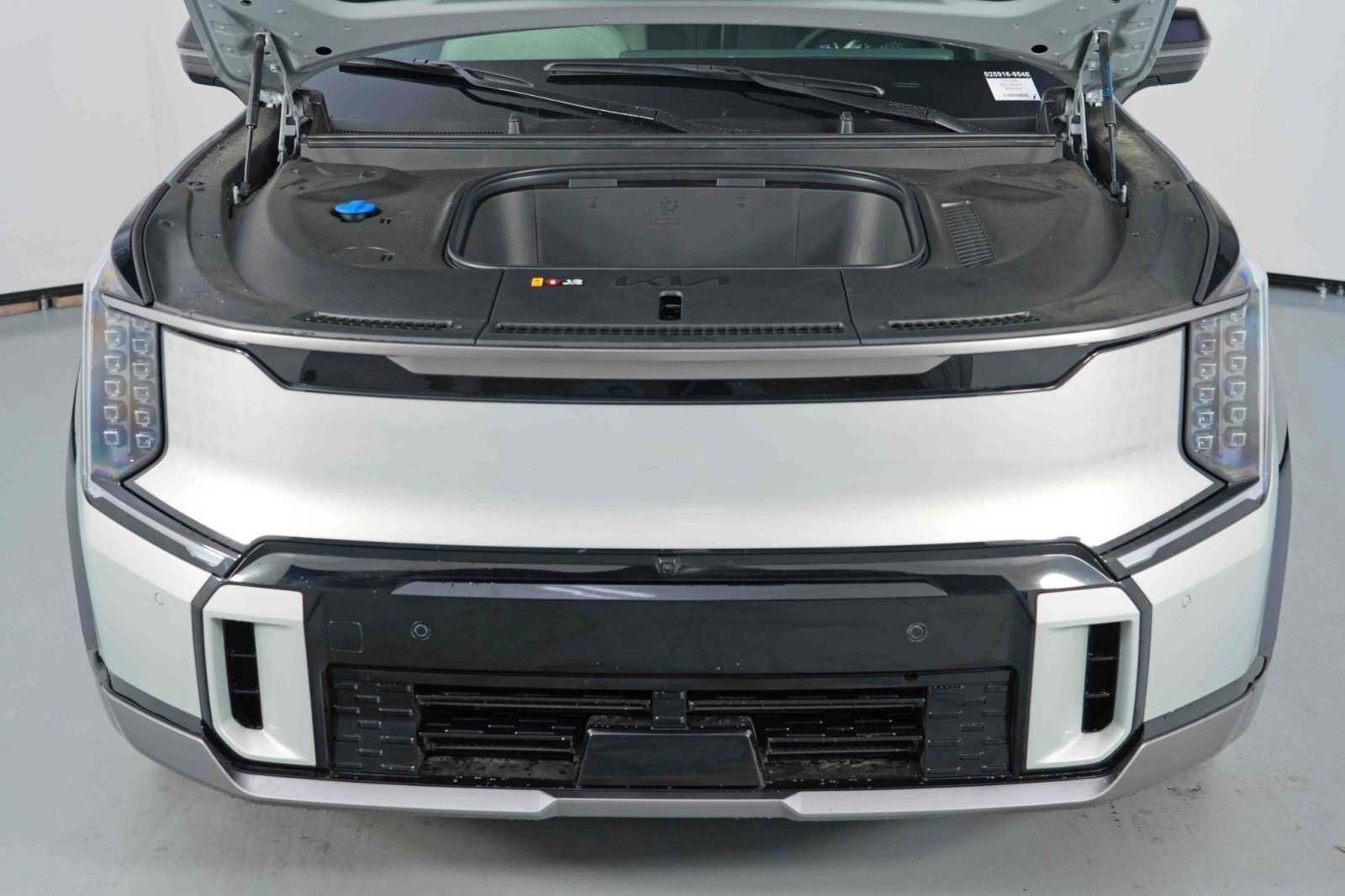 Used 2024 Kia EV9 GT-Line image 8