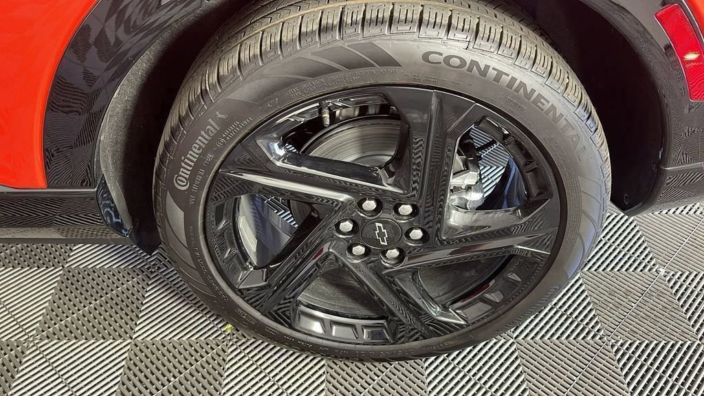 Used 2025 Chevrolet Equinox EV RS image 38