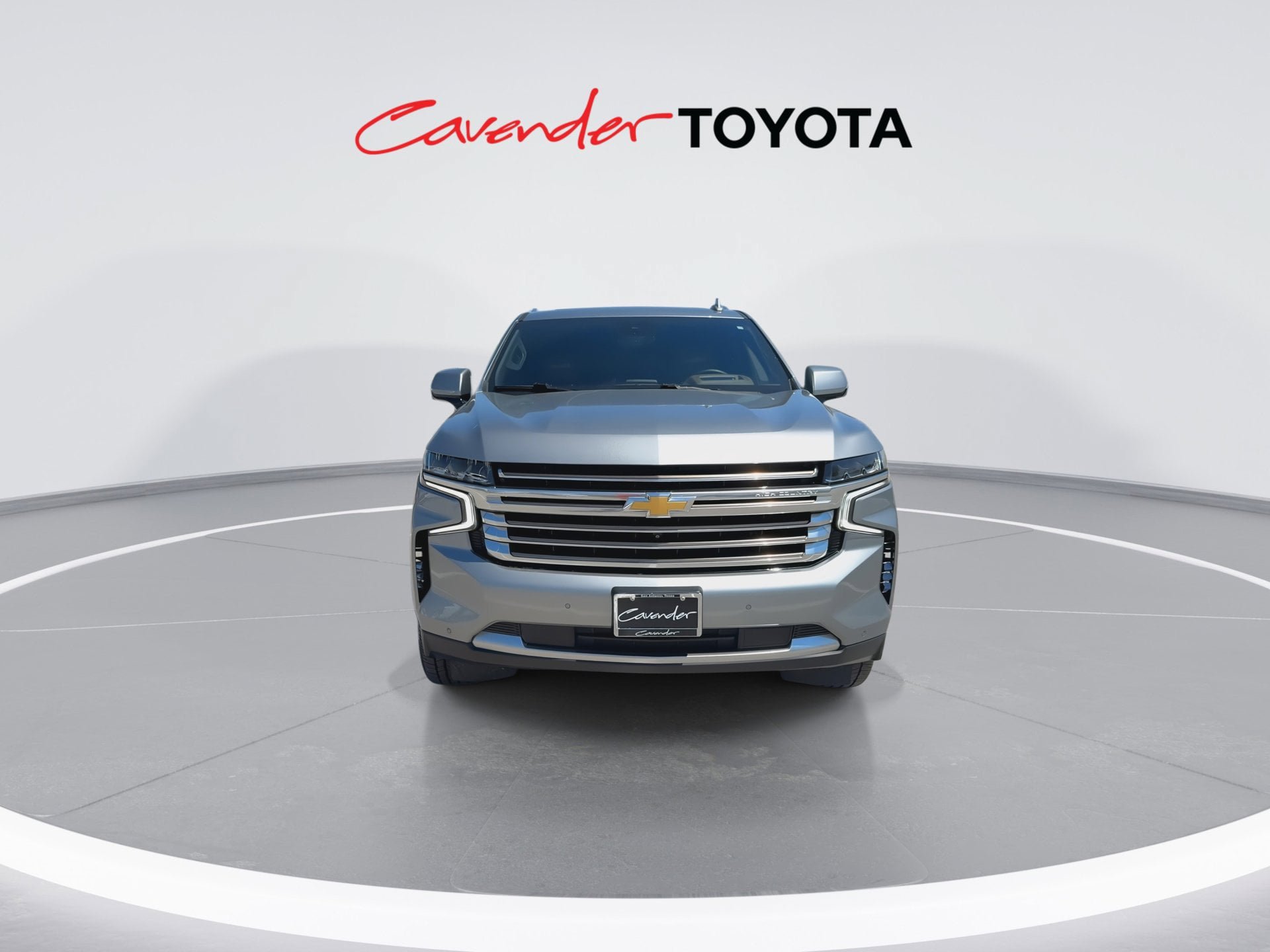 Used 2024 Chevrolet Suburban High Country w/ Premium Package 2 AWD/4WD image 3