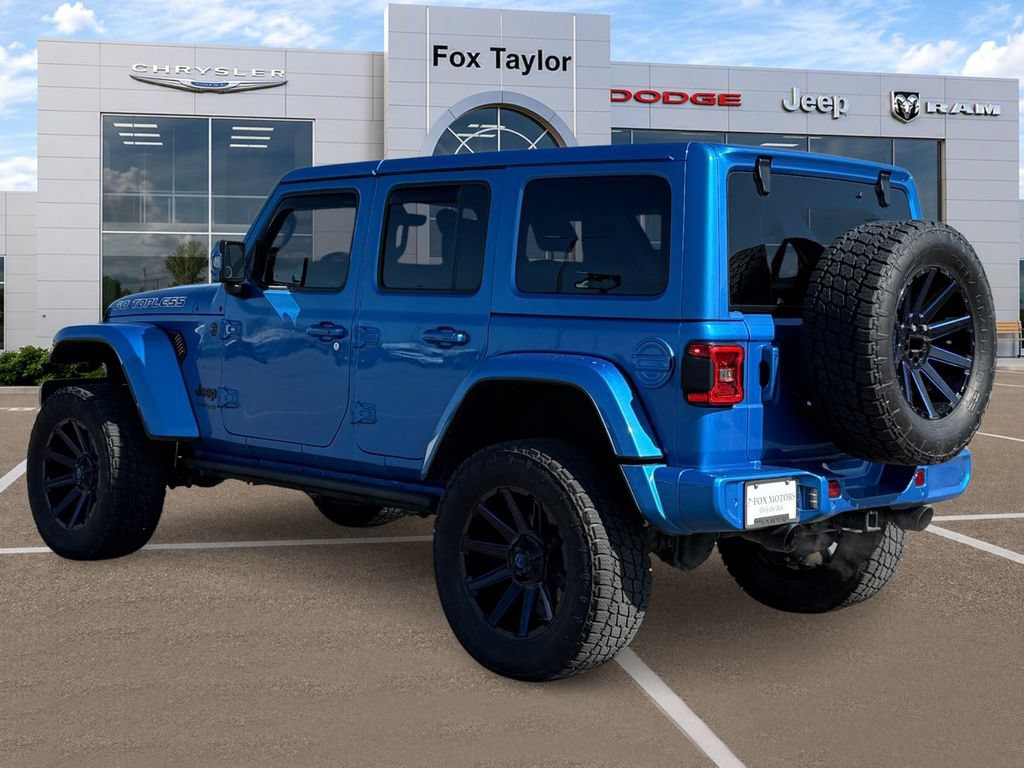 Used 2022 Jeep Wrangler Unlimited Sahara AWD/4WD image 6