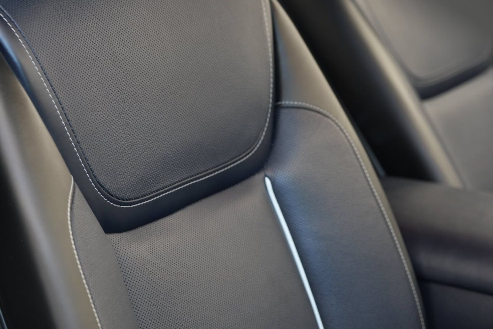 Certified 2020 Rolls-Royce Ghost RWD image 47