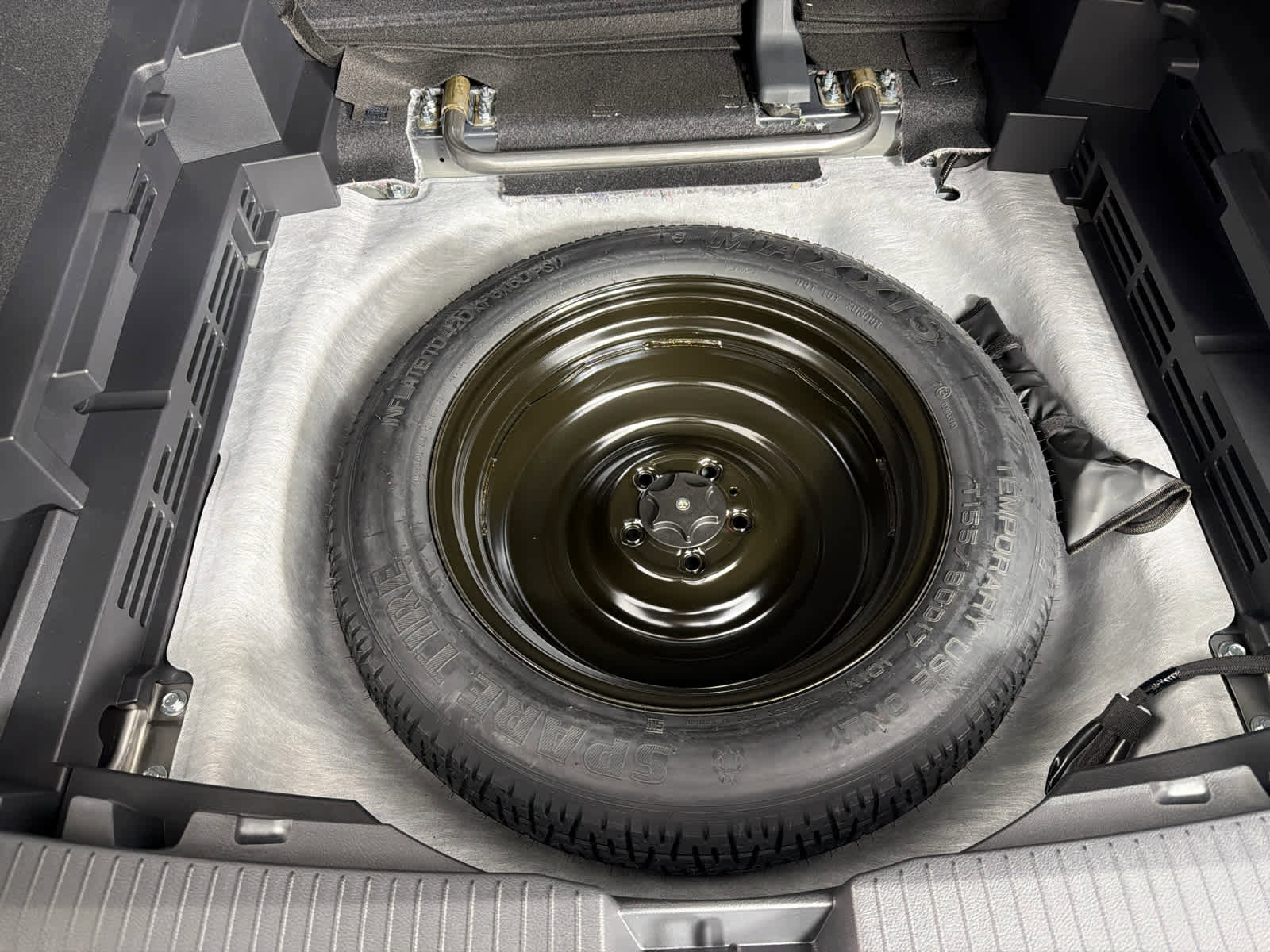 New 2026 Nissan Rogue SV image 6