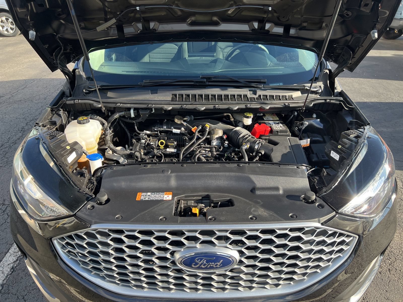 Used 2024 Ford Edge SE AWD/4WD image 3
