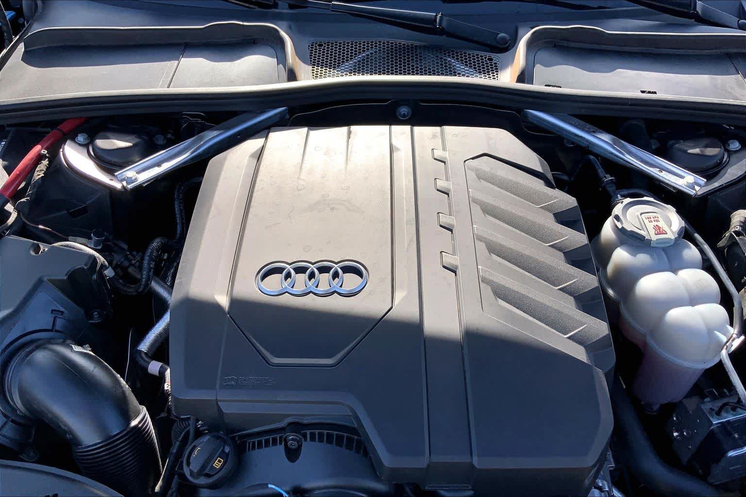 Used 2023 Audi A4 2.0T Premium w/ Convenience Package AWD/4WD image 32