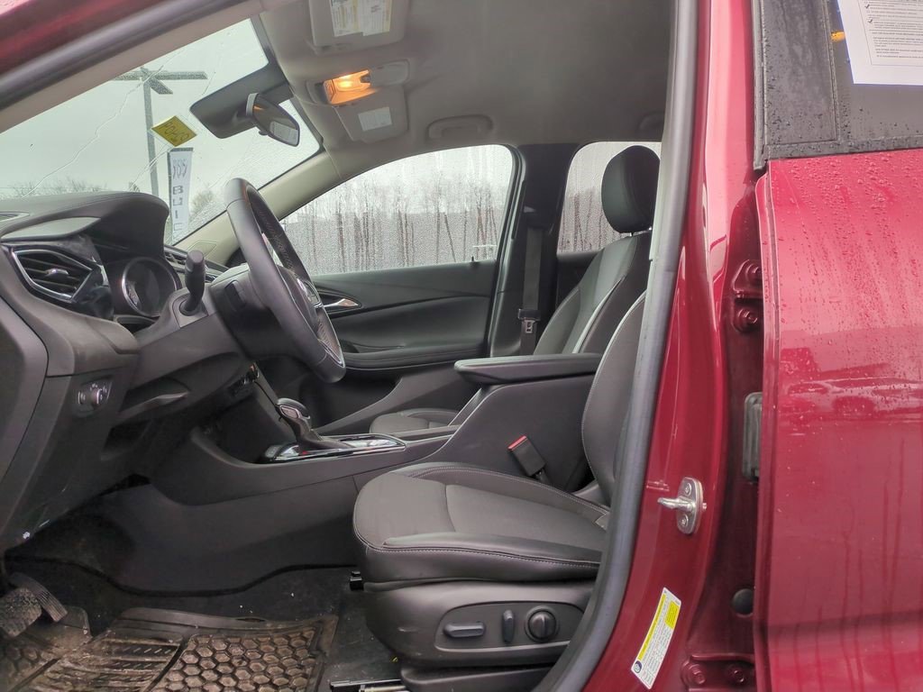 Certified 2022 Buick Encore GX Preferred w/ Cold Weather Comfort Package AWD/4WD image 12