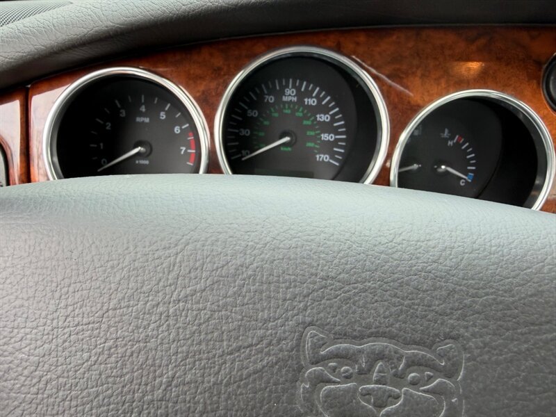 Used 2005 Jaguar XK8 Coupe RWD image 22